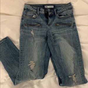zara jeans in great condition and super cute